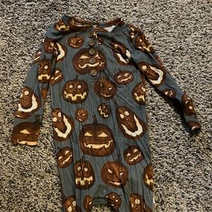 Posh peanut pumpkin Henley romper